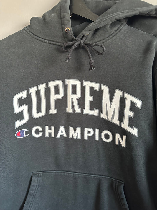 Supreme x Champion Black SS17 Pullover Sweatshirt Mens Medium Streetwear Used